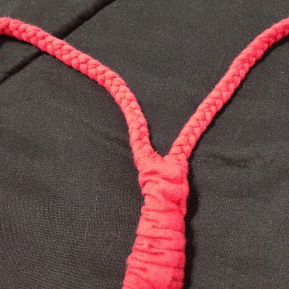 Red y- back tank - Picture 6 of 9